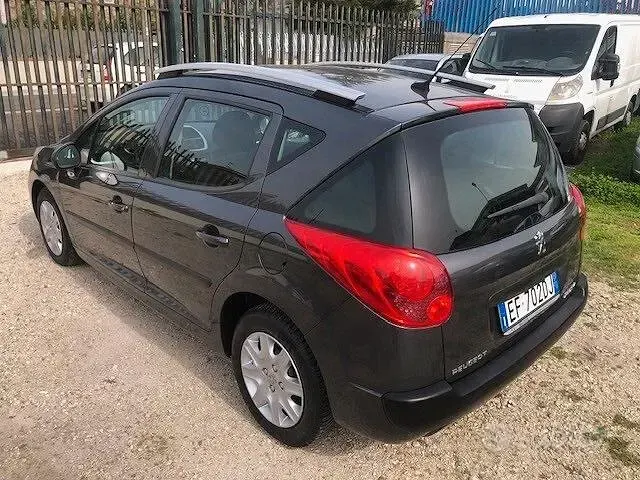 Usata Peugeot 207 73 CV (53 kW) 2010 Grigio Station wagon
