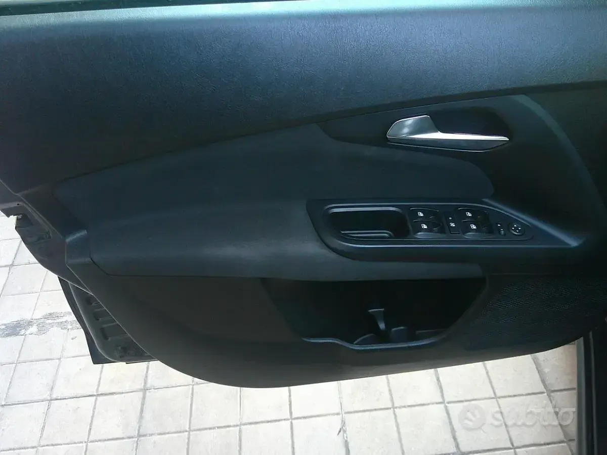 Usata Fiat Tipo City Life 131 CV (96 kW) 2022 Nero Berlina