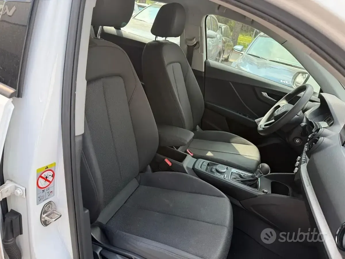Usata Audi Q2 Business 150 CV (110 kW) 2017 Bianco SUV