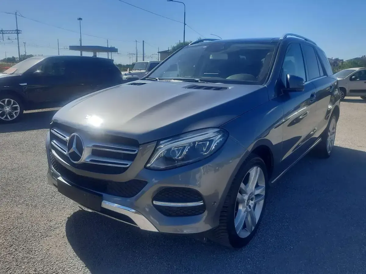 Usata Mercedes GLE250 Exclusive 204 CV (150 kW) 2017 Grigio SUV