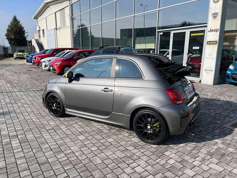 Usata Abarth 595C 165 CV (121 kW) 2022 Grigio Cabrio