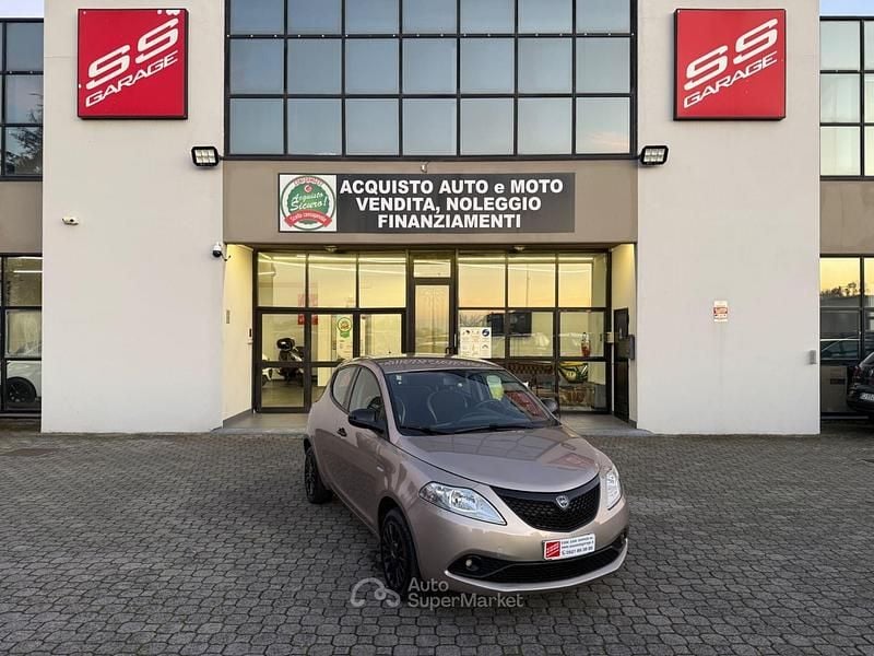 Oro Usata 2019 Lancia Ypsilon Due volumi | 8900 € (Buon prezzo) - Immagine 1/4