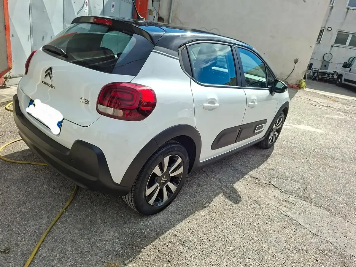Usata Citroën C3 102 CV (75 kW) 2022 Bianco Utilitaria