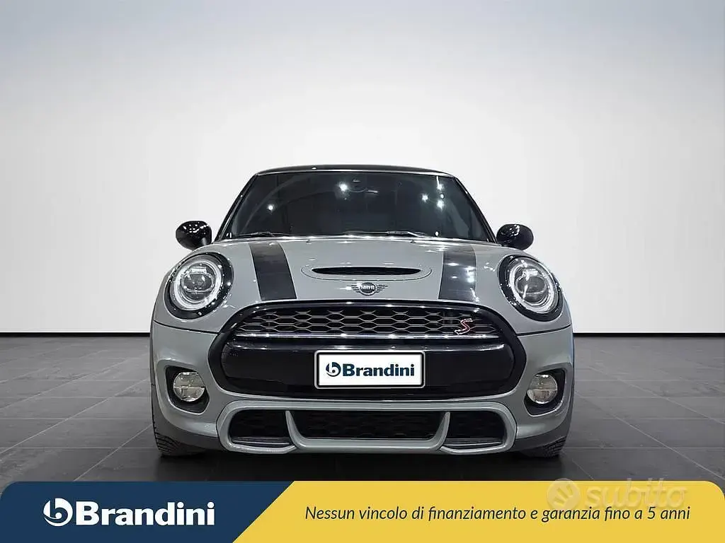 Usata Mini Cooper SD Hype 170 CV (125 kW) 2019 Grigio Utilitaria