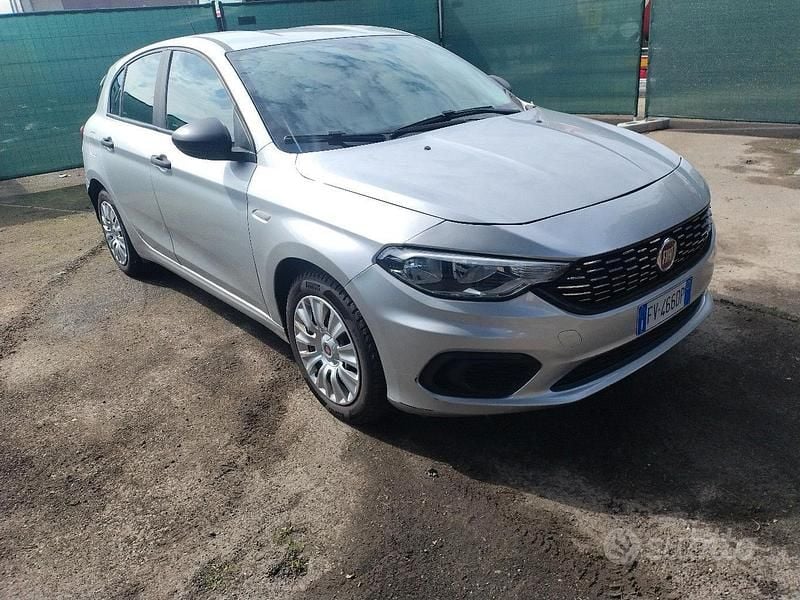 Usata Fiat Tipo Sport 95 CV (69 kW) 2019 Grigio Berlina