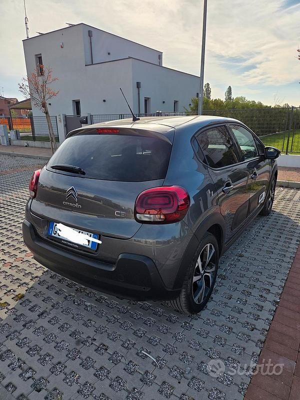 Usata Citroën C3 110 CV (80 kW) 2024 Grigio Berlina