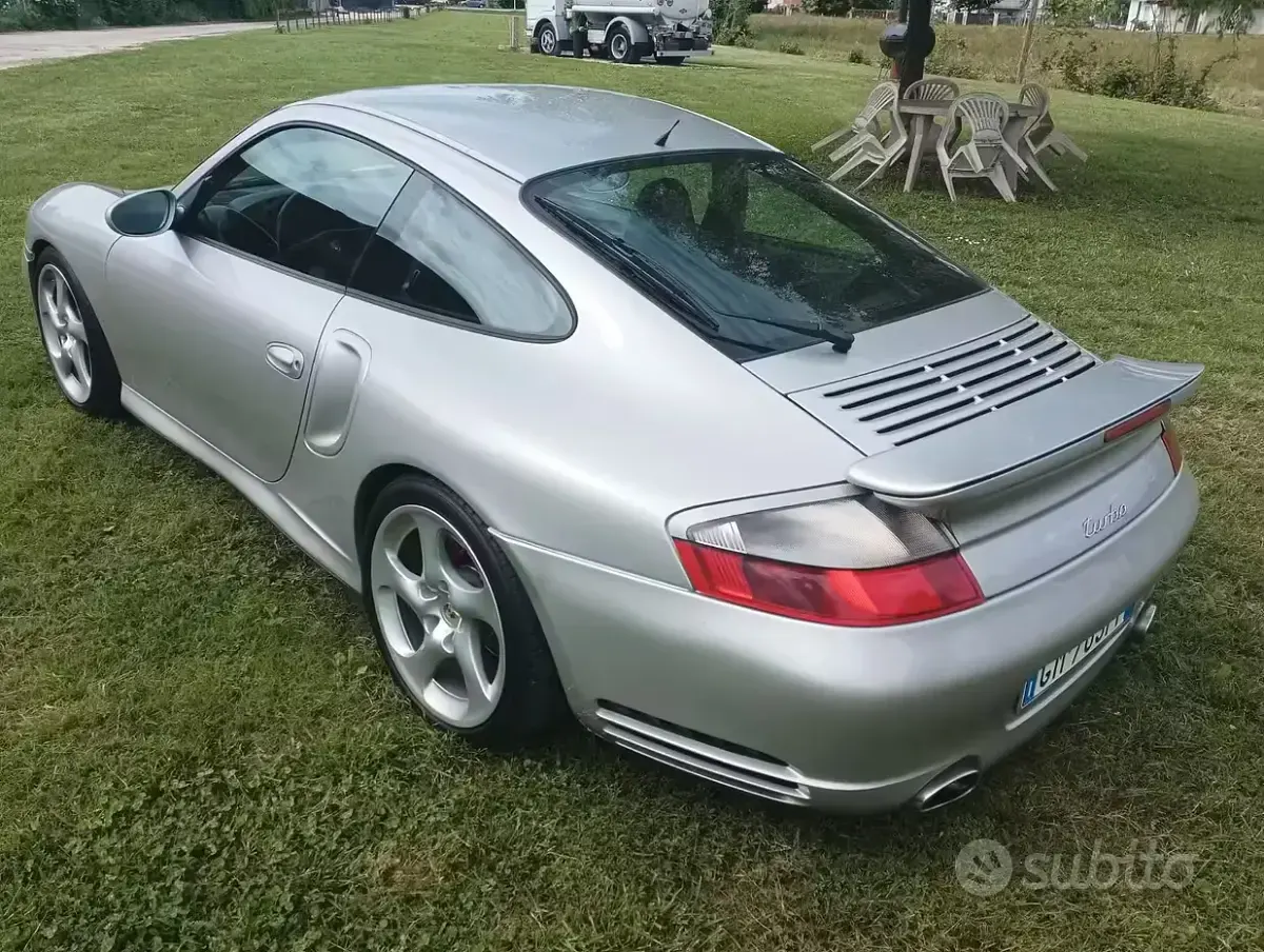 Usata Porsche 996 300 CV (220 kW) 1998 Grigio Berlina