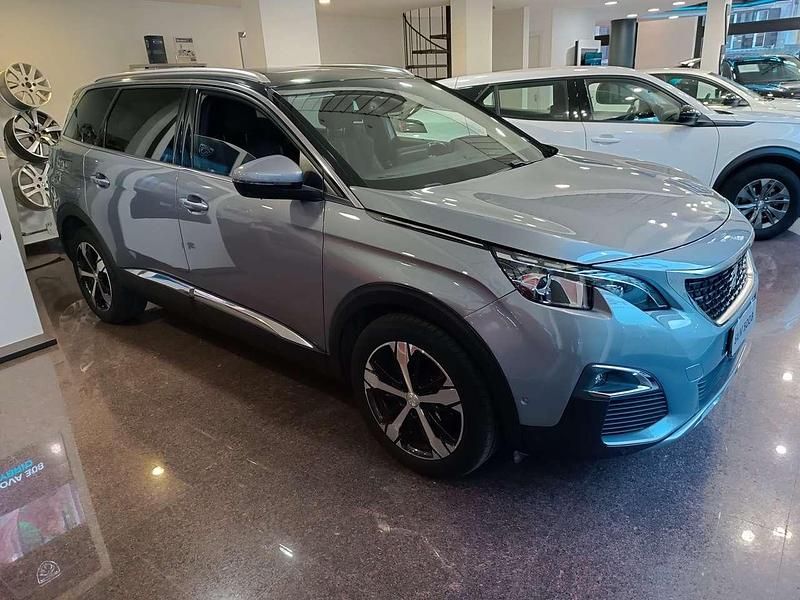Usata Peugeot 5008 GT-line 131 CV (96 kW) 2019 Grigio artense SUV