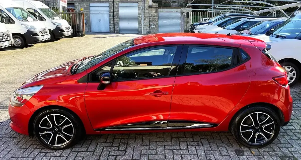 Usata Renault Clio 89 CV (65 kW) 2013 Rosso Utilitaria