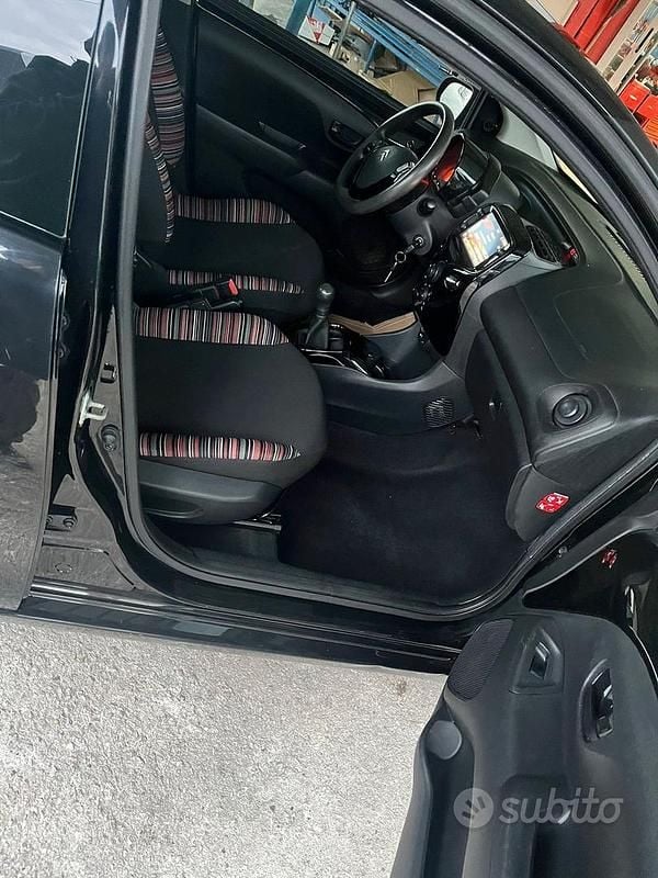 Usata Citroën C1 72 CV (52 kW) 2021 Nero Utilitaria