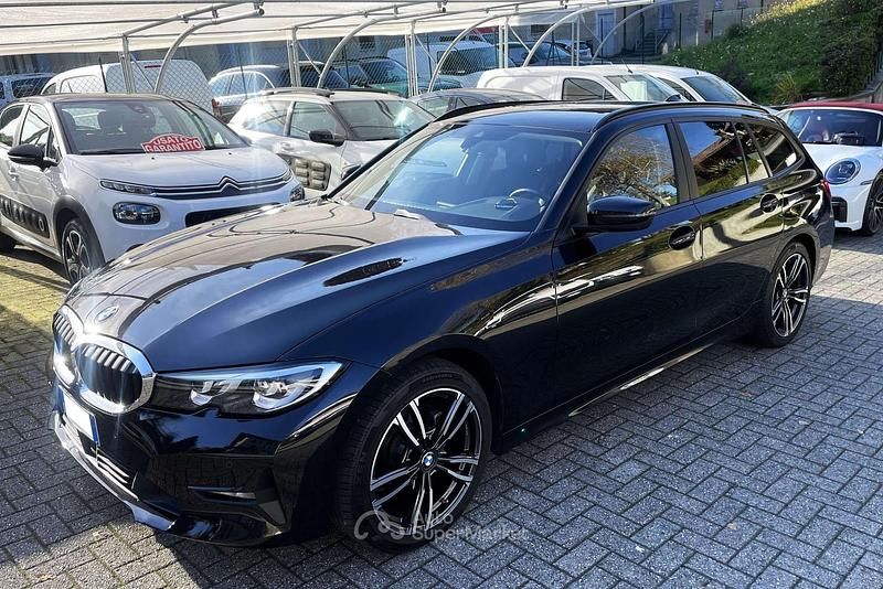 Usata BMW 318 Sport Line 150 CV (110 kW) 2022 Nero Station wagon