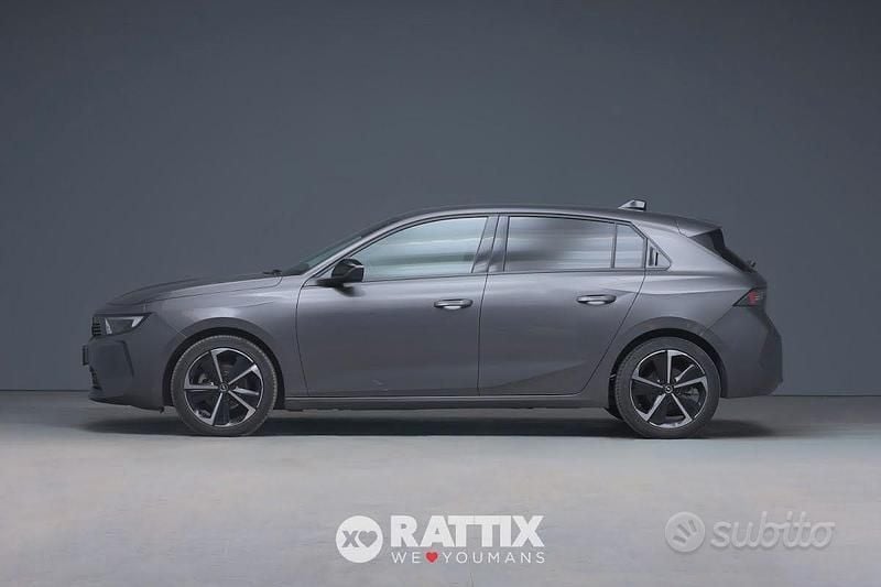 Käytetty Opel Astra S 131 HP (96 kW) 2024 Harmaa Sedan
