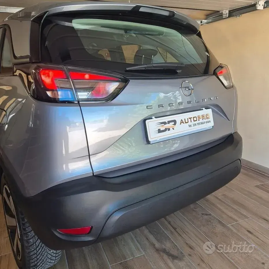 Usata Opel Crossland X Edition 110 CV (80 kW) 2021 Grigio SUV