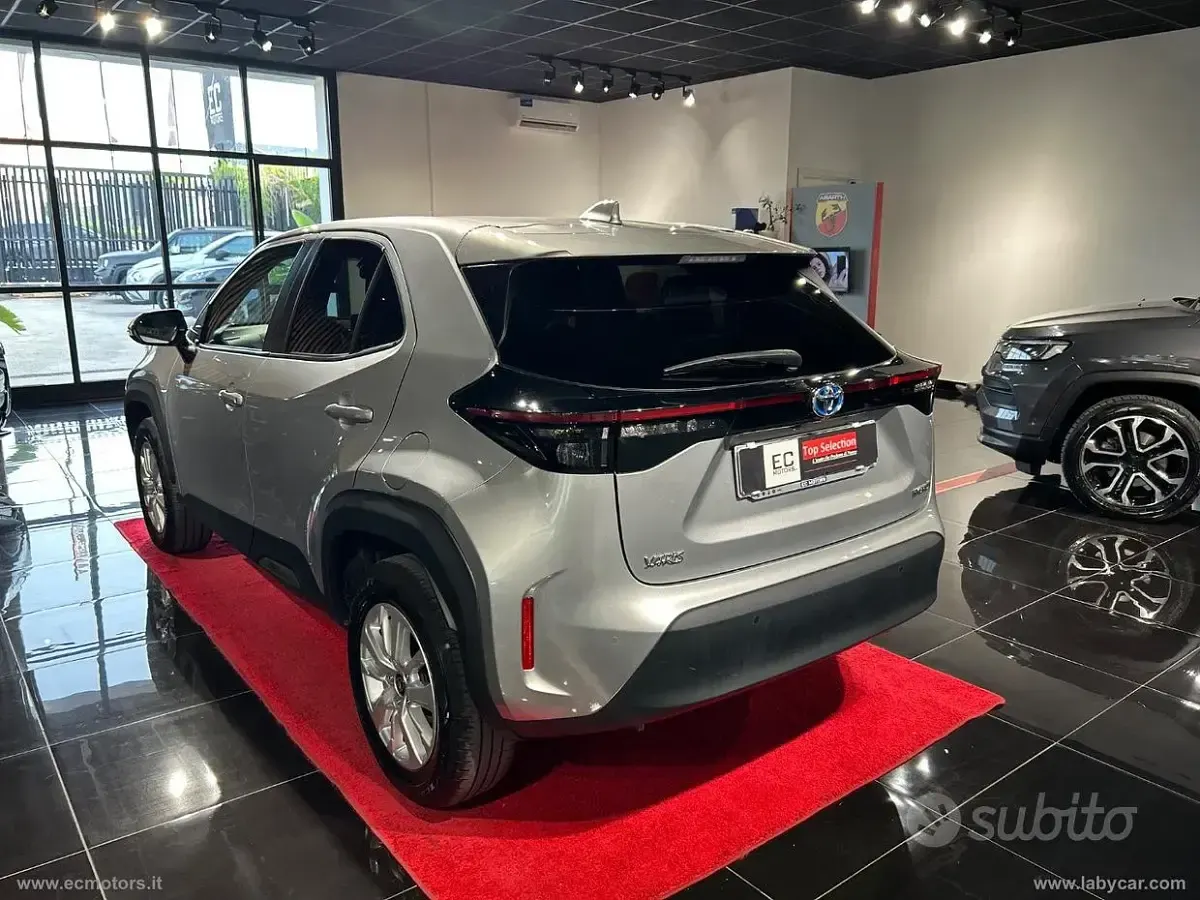 Usata Toyota Yaris Cross 92 CV (67 kW) 2024 SUV