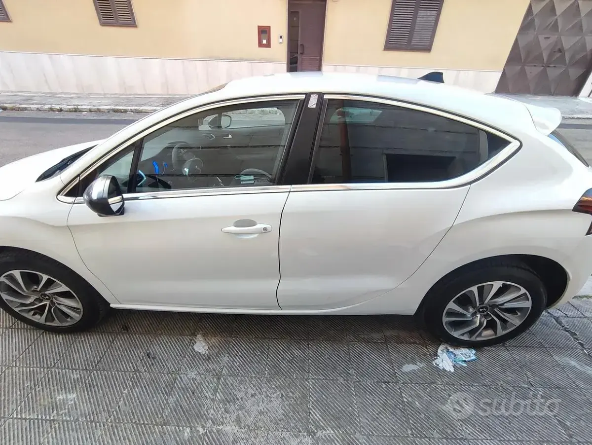 Usata Citroën DS4 111 CV (81 kW) 2013 Bianco Utilitaria