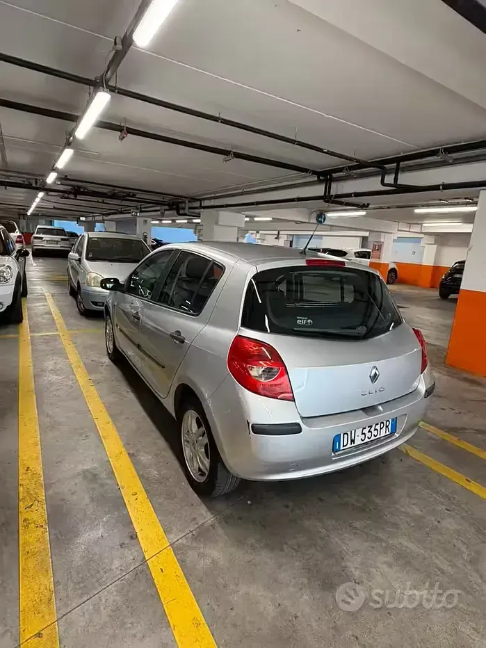 Usata Renault Clio II 75 CV (55 kW) 2009 Grigio Berlina