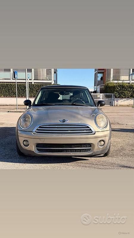 Usata Mini Cooper D 109 CV (80 kW) 2007 Grigio Utilitaria