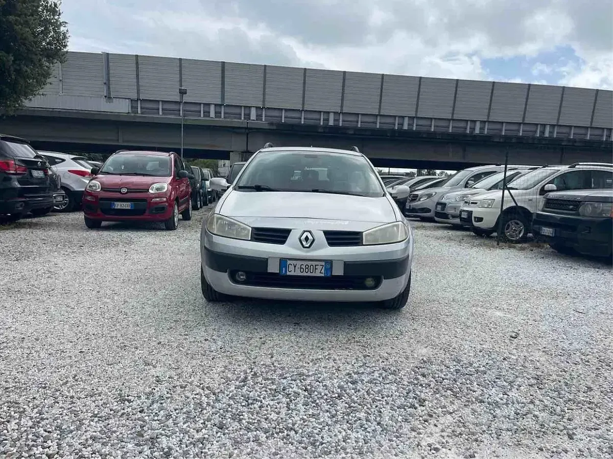 Usata Renault Mégane GrandTour 106 CV (77 kW) 2006 Grigio Station wagon