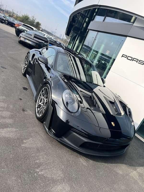 Nero Usata 2024 Porsche 911 GT3 RS Coupé | 335.000 € (Cara) - Immagine 1/4