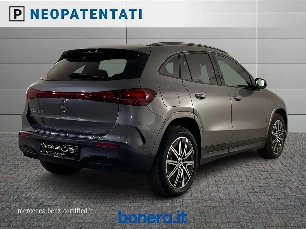 Usata Mercedes EQA250+ Advanced 139 kW (190 CV) 2025 Grigio SUV