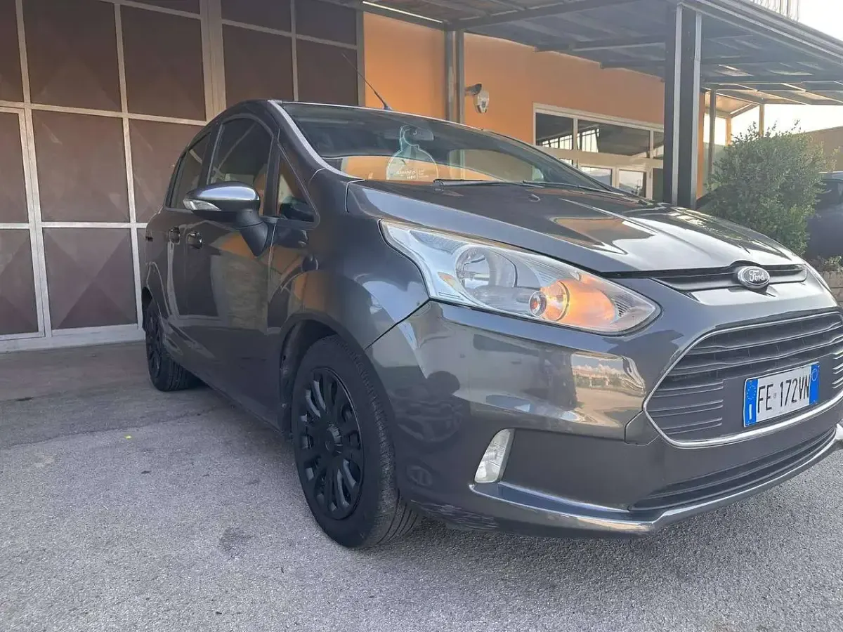Usata Ford B-MAX Titanium X 95 CV (69 kW) 2016 Grigio Monovolume