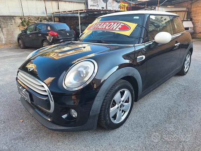 Usata Mini Cooper D 115 CV (84 kW) 2014 Nero Utilitaria