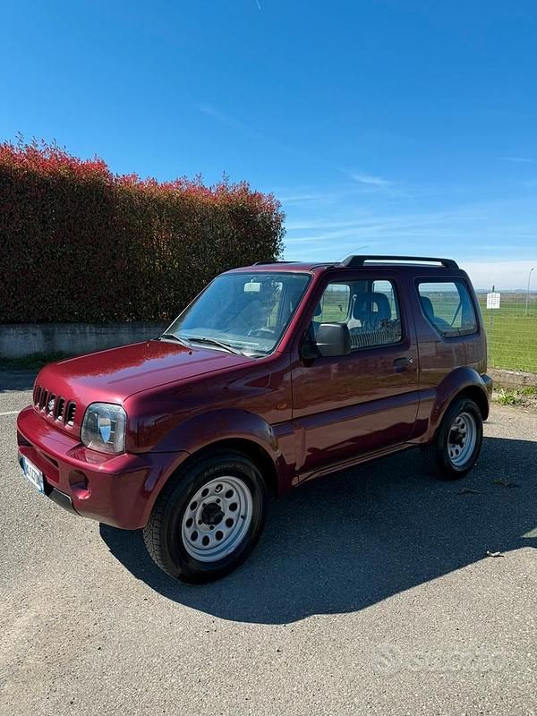 Usata Suzuki Jimny 2000 Rosso SUV