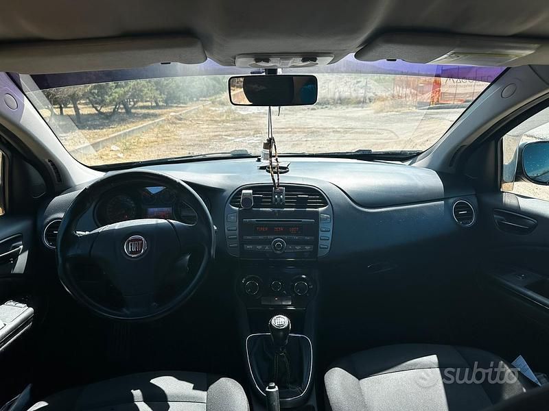 Nero Usata 2012 Fiat Bravo Due volumi | 2500 € (Buon prezzo) - Immagine 1/4