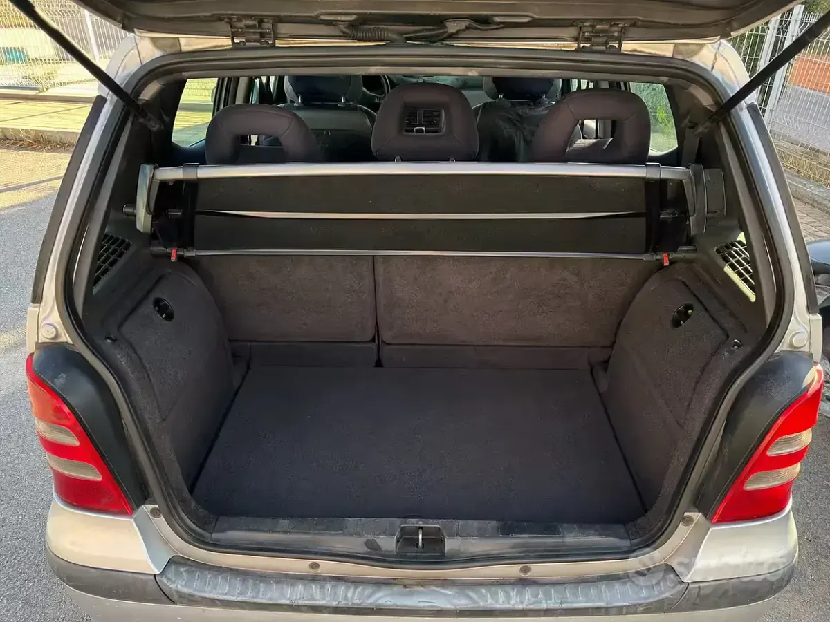 Usata Mercedes A170 Classic 95 CV (69 kW) 2004 Grigio Monovolume