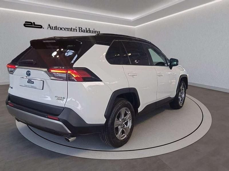 Usata Toyota RAV4 Hybrid 222 CV (163 kW) 2022 Bianco SUV