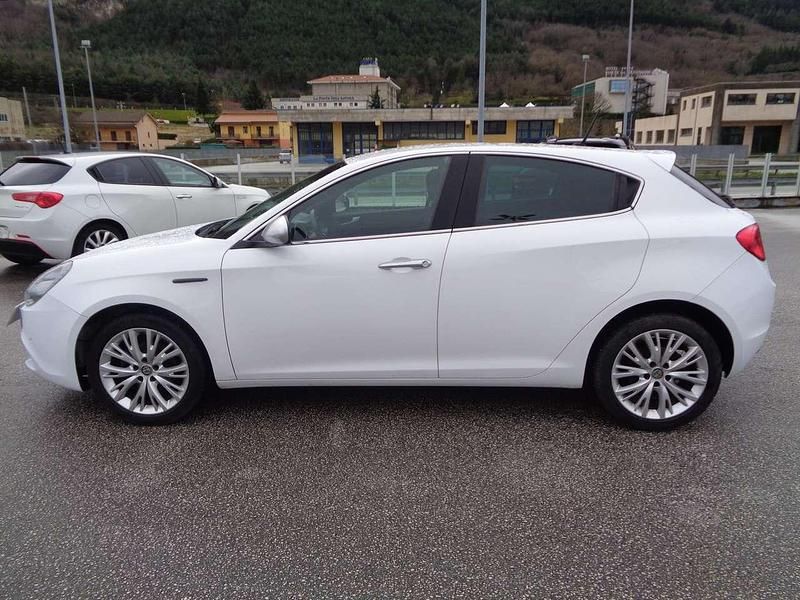 Usata Alfa Romeo Giulietta Super 120 CV (88 kW) 2018 Bianco Berlina