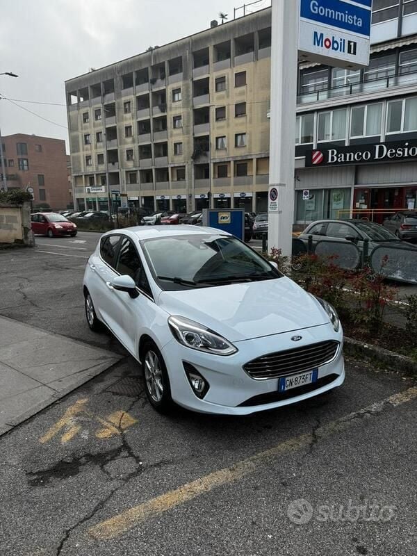 Bianco Usata 2021 Ford Fiesta Titanium Due volumi | 11.490 € (Super prezzo) - Immagine 1/4