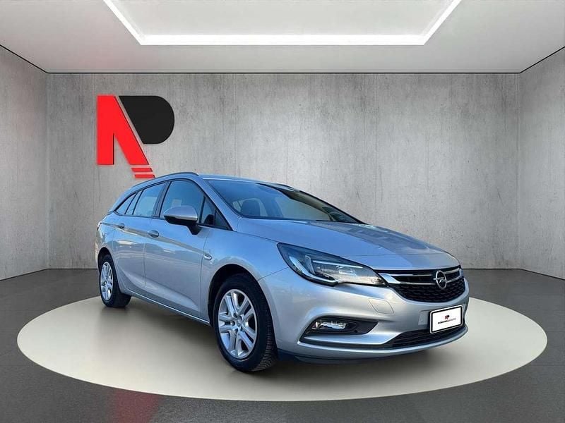 Usata Opel Astra 110 CV (80 kW) 2017 Argento Station wagon