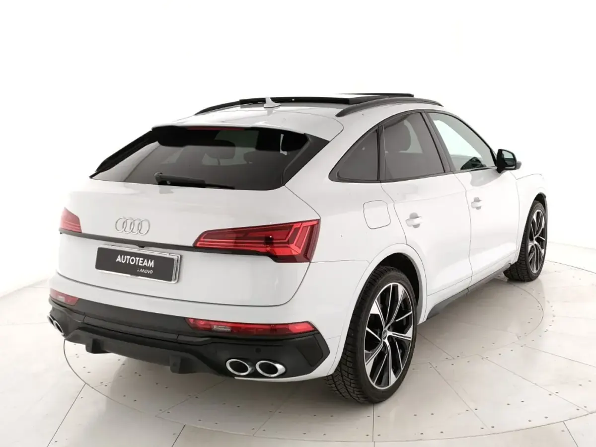 Usata Audi Q5 Sportback Ambiente 341 CV (250 kW) 2022 Bianco SUV