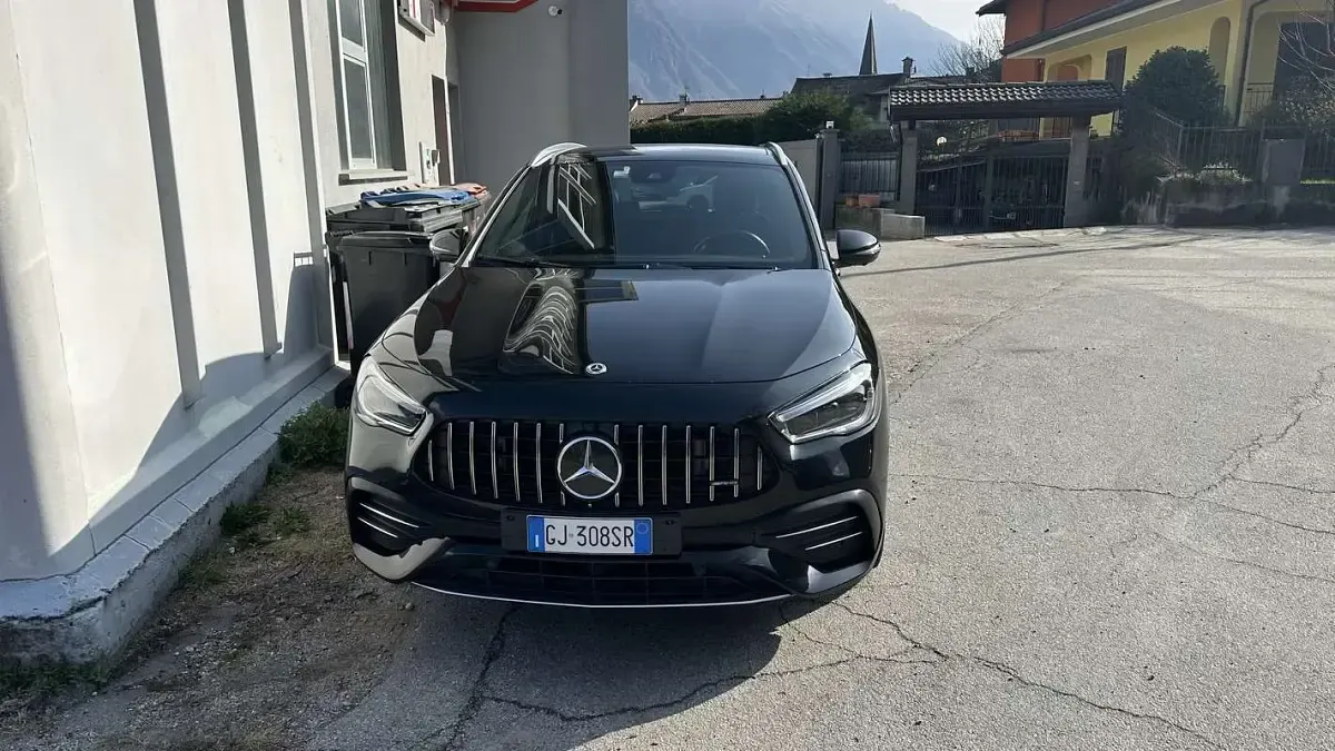 Usata Mercedes GLA35 AMG AMG 306 CV (225 kW) 2022 Nero SUV