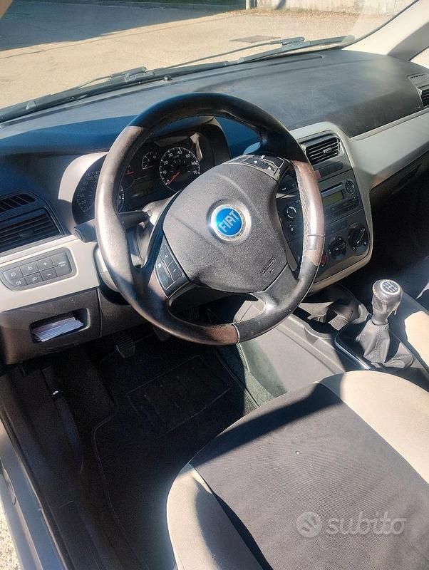 Usata Fiat Grande Punto 2006 Grigio Utilitaria