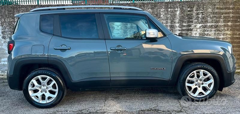 Usata Jeep Renegade 120 CV (88 kW) 2015 Grigio SUV