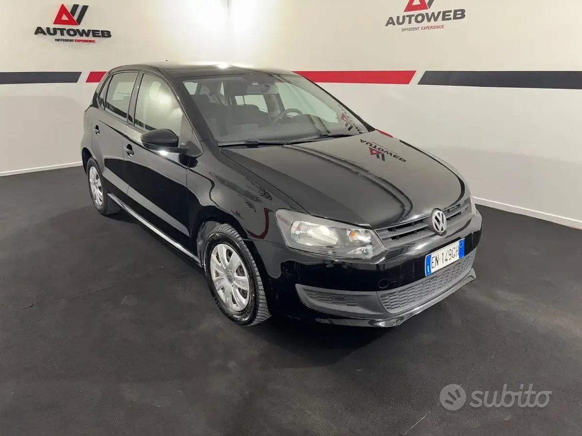 Usata VW Polo Comfortline 75 CV (55 kW) 2012 Nero Utilitaria