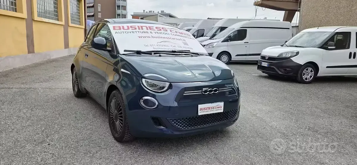 Second-hand Fiat 500e Business 42 kW (58 CP) 2020 Albastru Berlinǎ