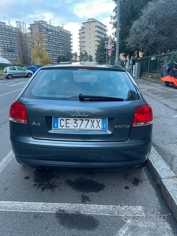 Usata Audi A3 102 CV (75 kW) 2004 Grigio Utilitaria