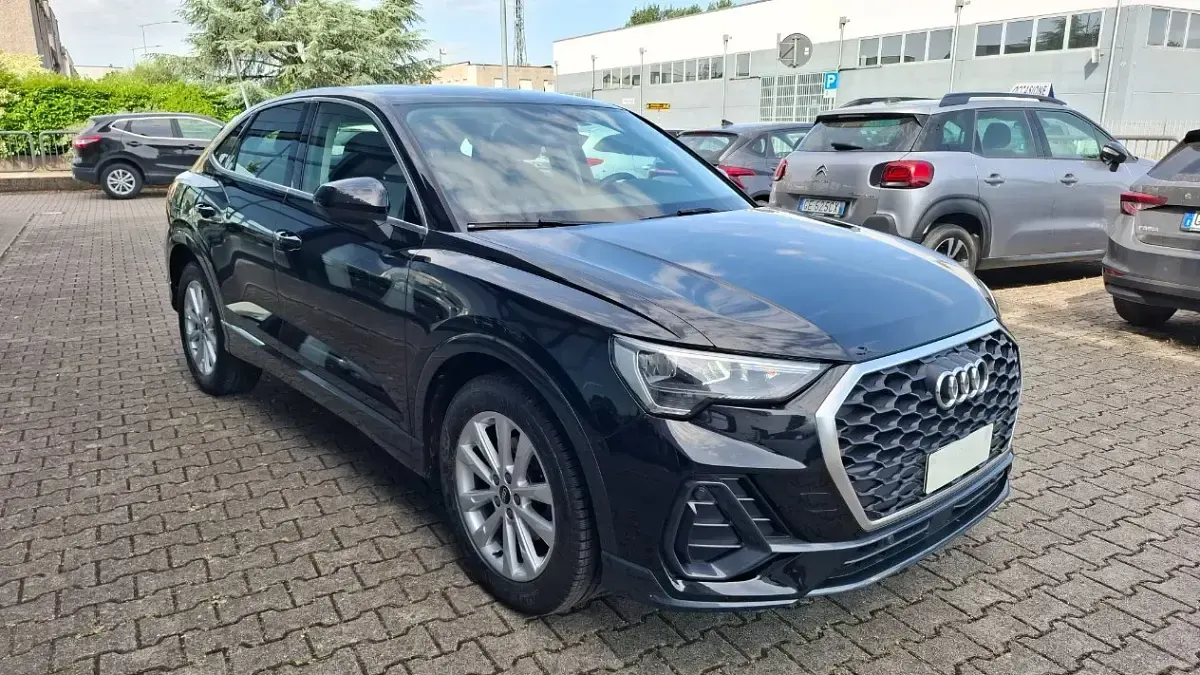 Usata Audi Q3 Sportback 150 CV (110 kW) 2022 Nero SUV
