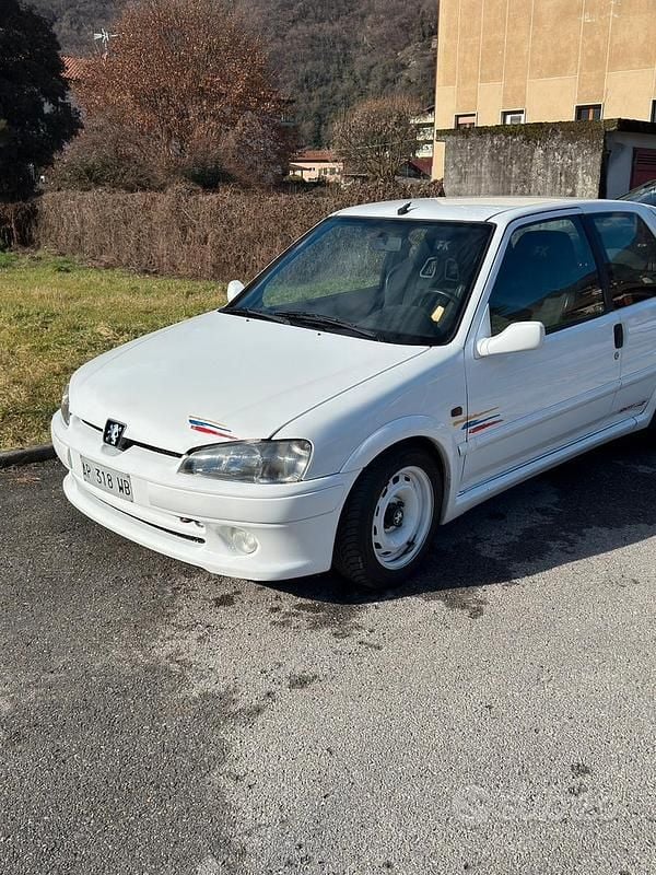 Usata Peugeot 106 Sport 1997 Bianco Utilitaria