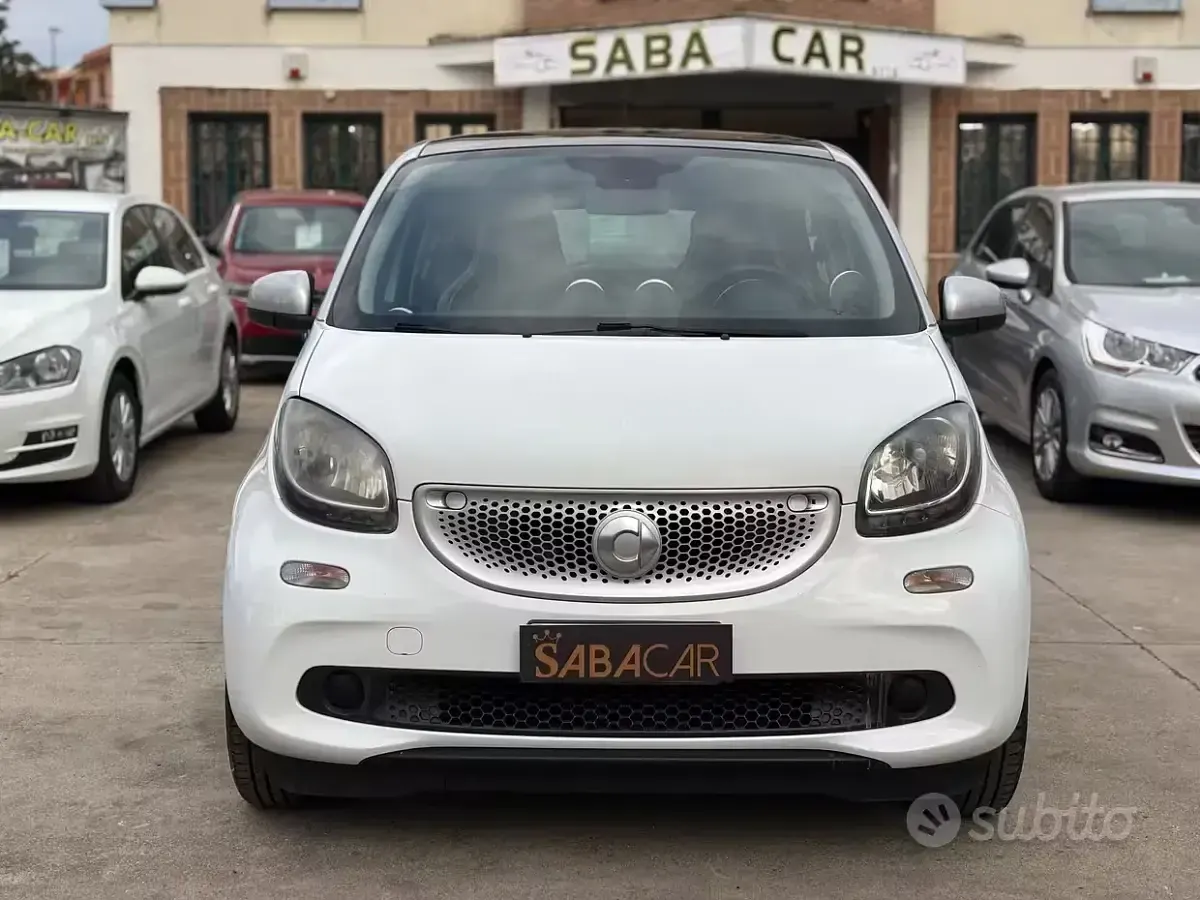 Usata Smart ForFour Prime 90 CV (66 kW) 2016 Bianco Utilitaria