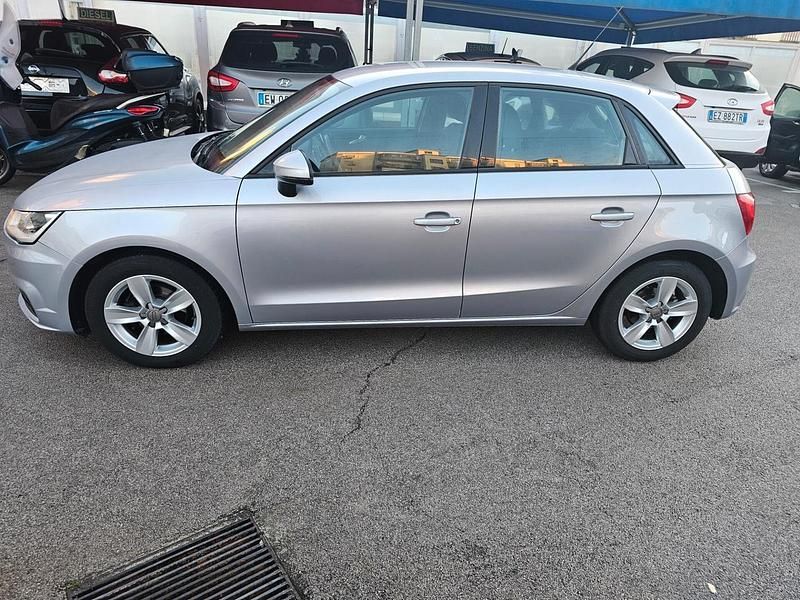 Usata Audi A1 95 CV (69 kW) 2015 Argento Utilitaria