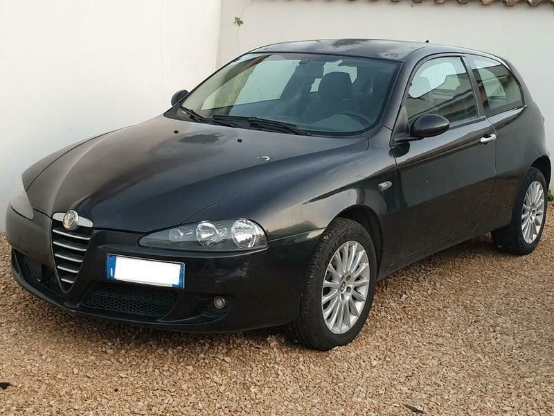 Venduto Alfa Romeo 147 1.9 JTDm 120CV. auto usate in vendita