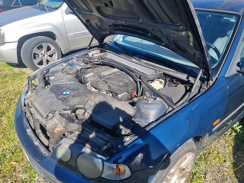 Usata BMW 318 2001 Blu