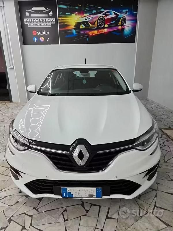 Usata Renault Mégane IV Techno 116 CV (85 kW) 2022 Bianco Berlina