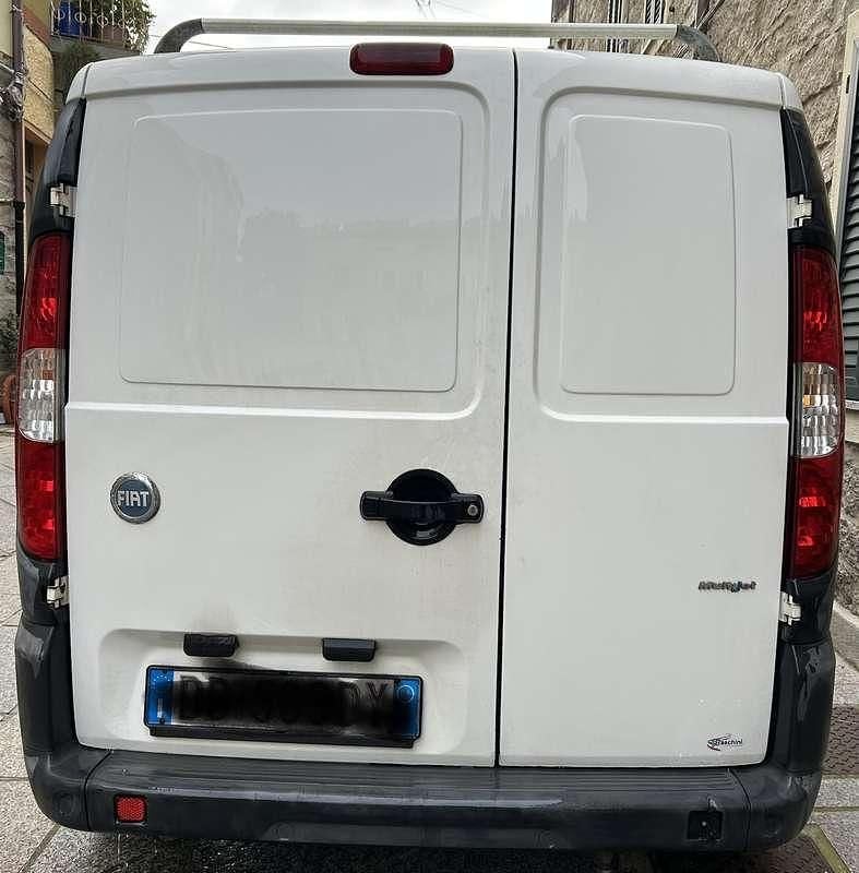 Usata Fiat Doblò Active 84 CV (61 kW) 2006 Monovolume