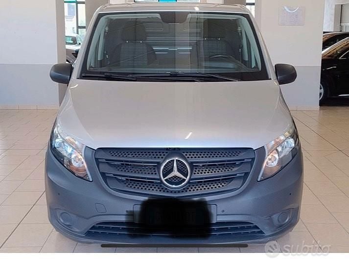 Usata Mercedes Vito 163 CV (119 kW) 2020 Grigio Furgone