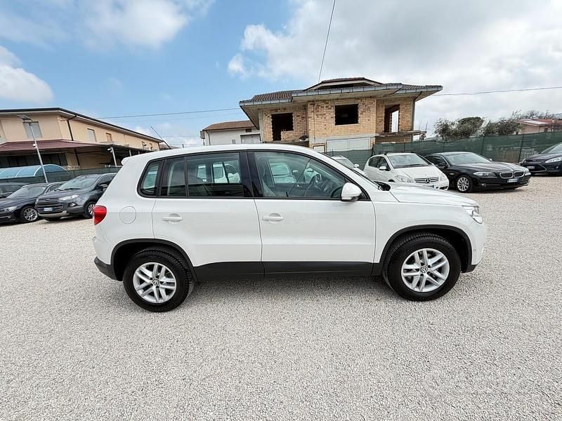 Usata VW Tiguan 140 CV (102 kW) 2011 Bianco SUV